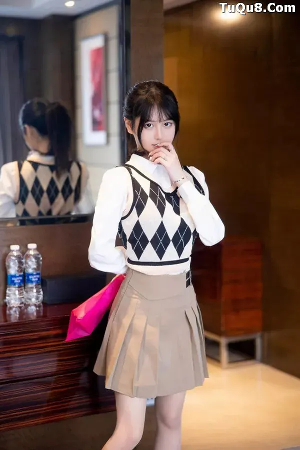 [XiuRen秀人网]FW0092 秀人番外 谢小蒽 - 电动棒摄影 主题写真 [139P]