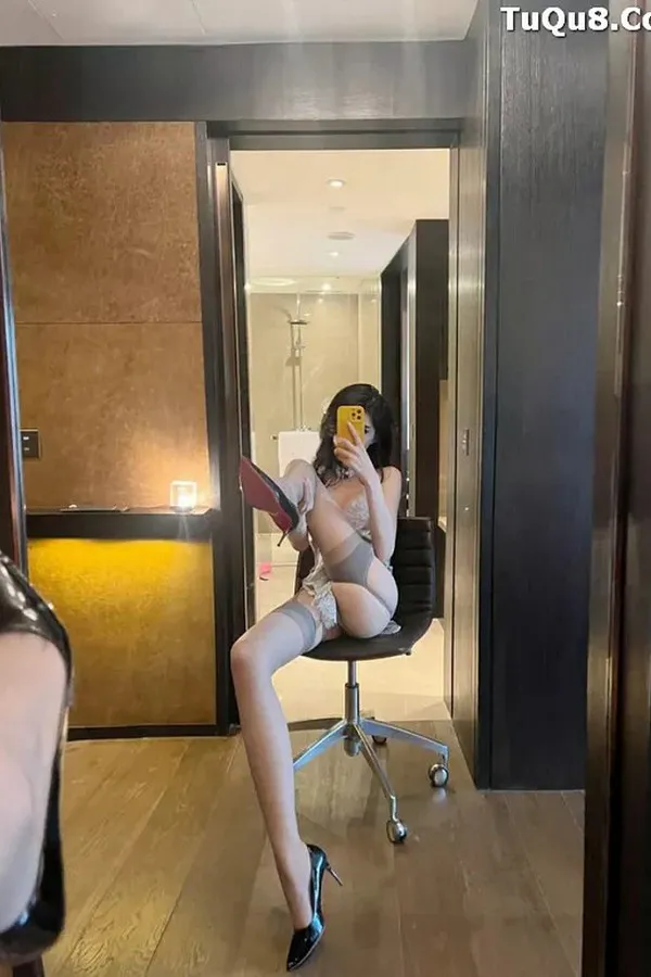 [XiuRen秀人网]FW0141 秀人番外 葛征Model - 灰丝吊袜 主题摄影 [46P]